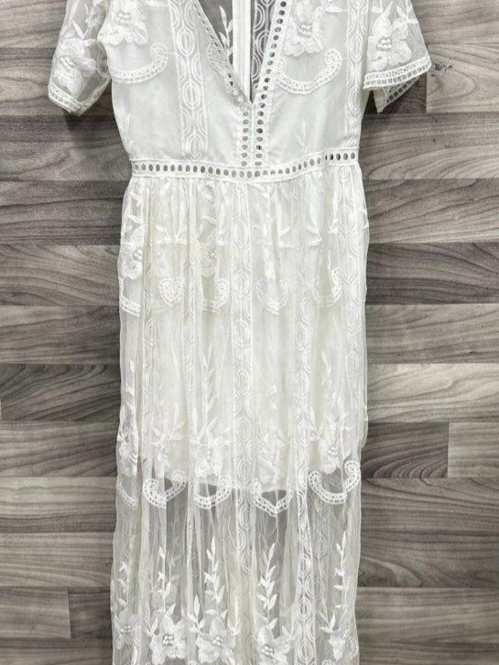 White dress full length lace dress with knee length lining, zip back size xl - Picture 3 of 8